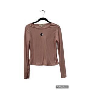 No Comment‎ pink ribbed Ying Yang long sleeve